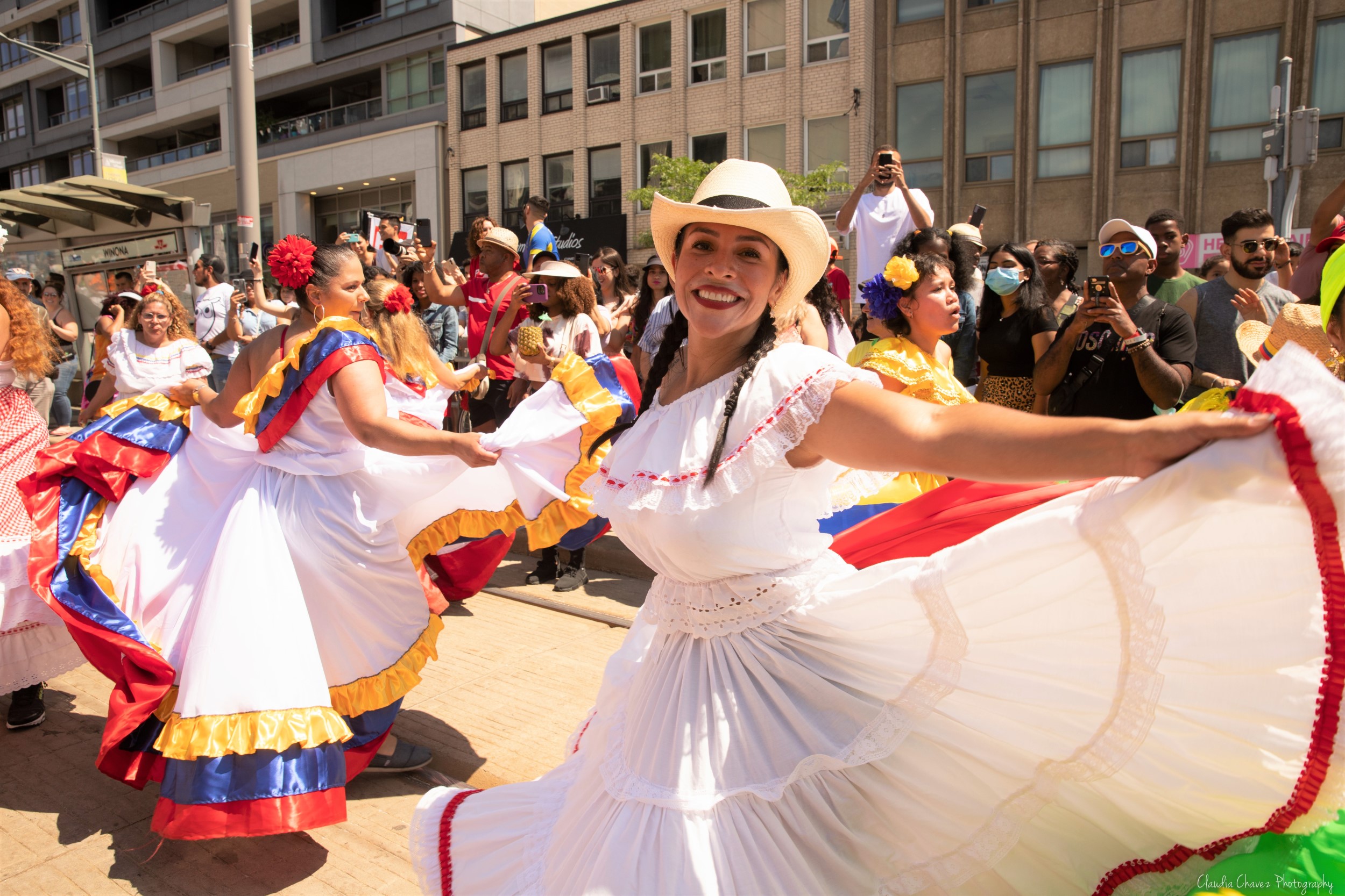 Salsa on St. Clair (2)